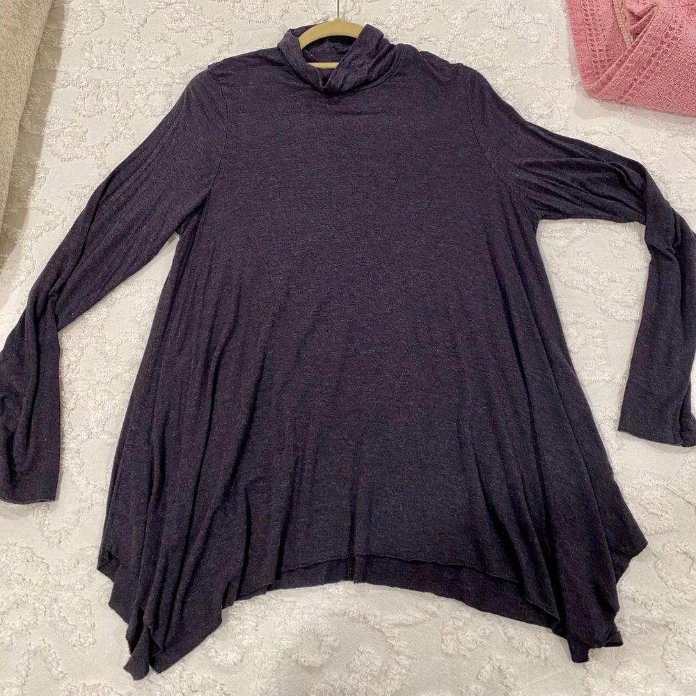 American Eagle Oversized Navy Blue Mock Neck Top